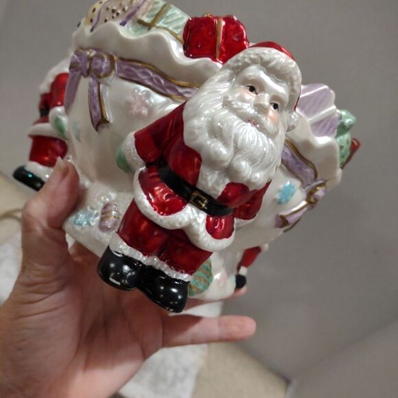 Ceramic Santa Dish. Hand Crafted - Picture 4 of 8